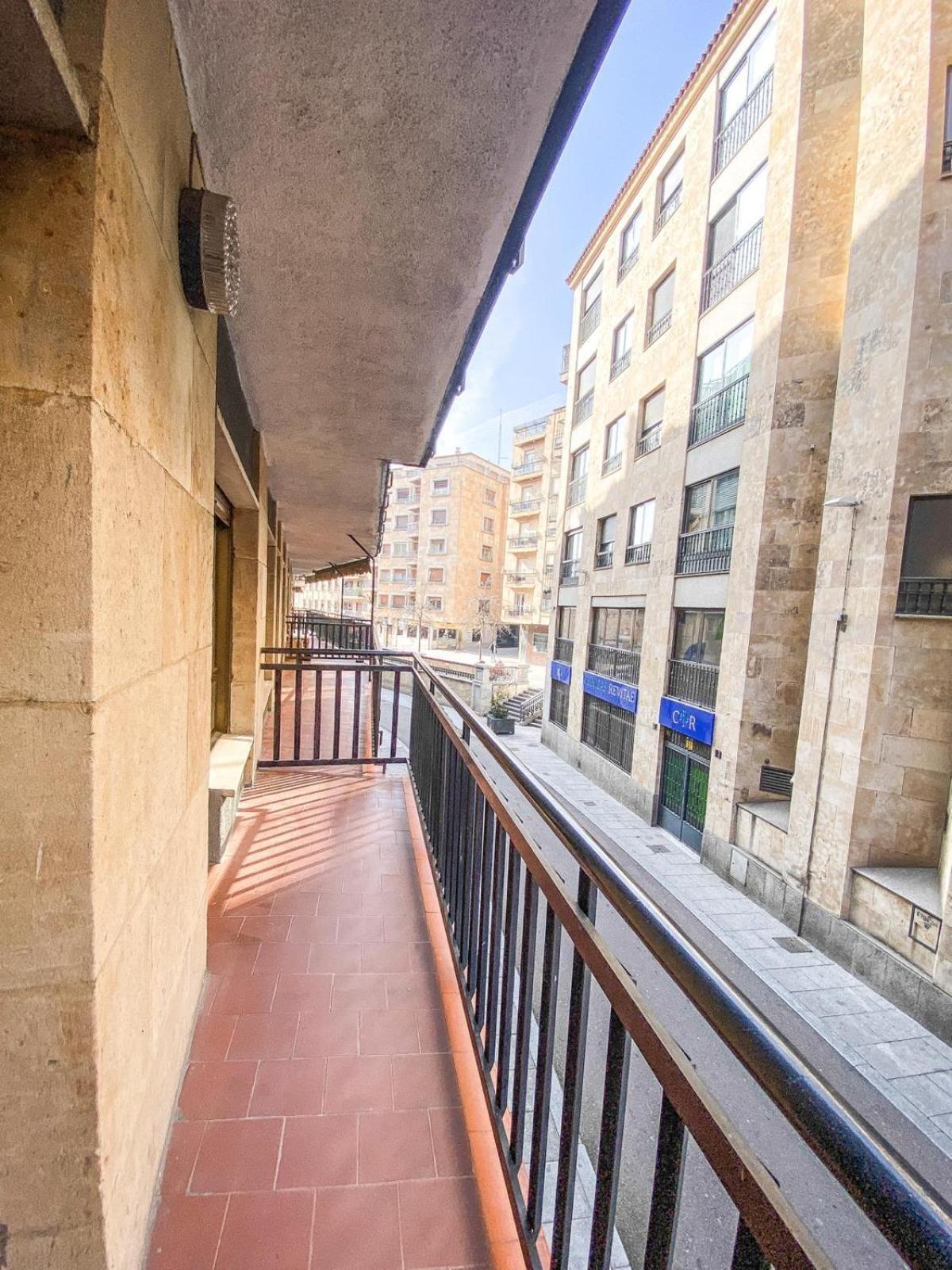 Residencial Leyra, Piso Centrico De 6 Habitaciones, 8 Camas Salamanca Ngoại thất bức ảnh
