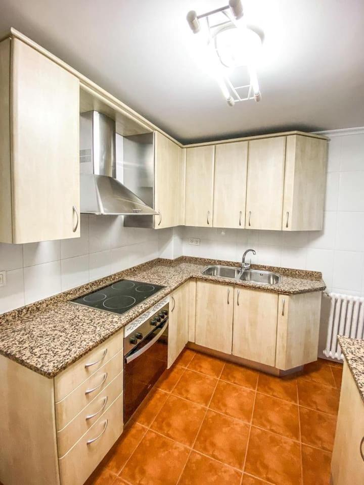 Residencial Leyra, Piso Centrico De 6 Habitaciones, 8 Camas Salamanca Ngoại thất bức ảnh